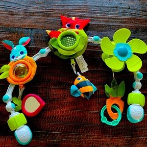 Car seat play toy for babies